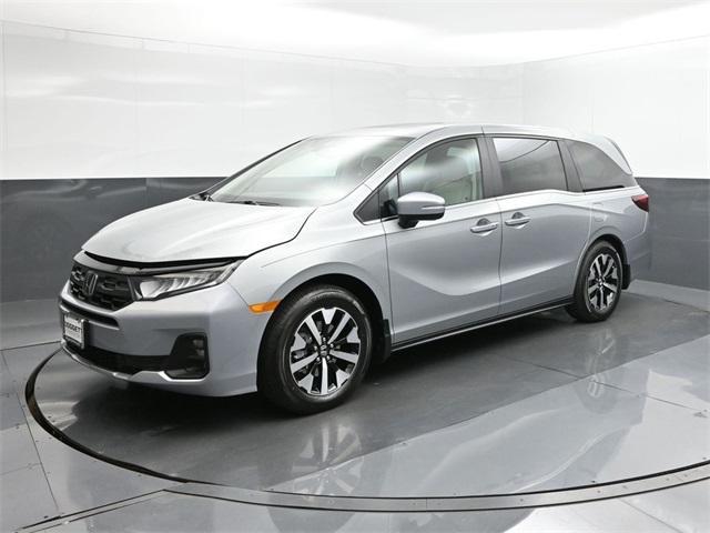 new 2025 Honda Odyssey car, priced at $40,866