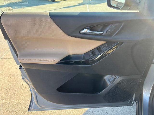 used 2025 Chevrolet Equinox car, priced at $32,984