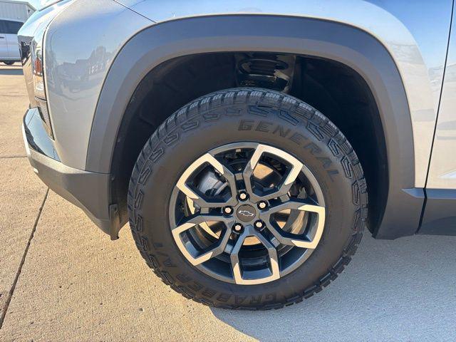 used 2025 Chevrolet Equinox car, priced at $32,984