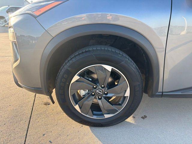 used 2024 Nissan Rogue car, priced at $23,995