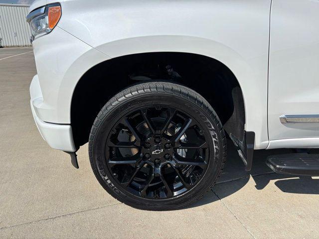 used 2025 Chevrolet Silverado 1500 car, priced at $59,390