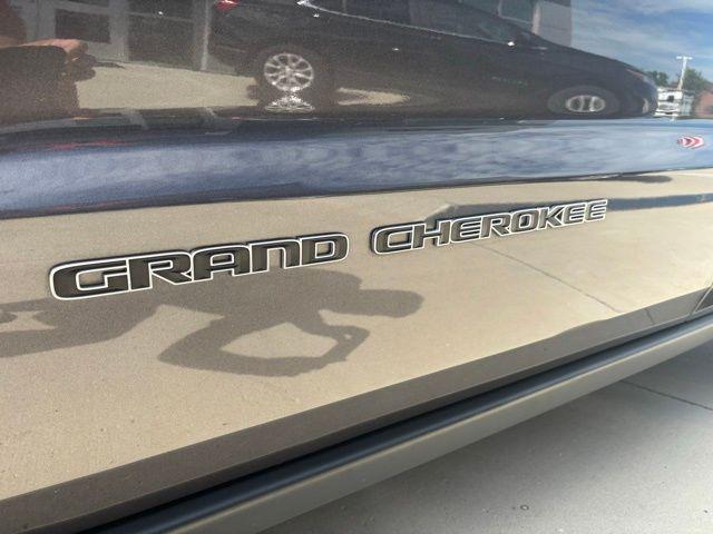 used 2021 Jeep Grand Cherokee car, priced at $18,495