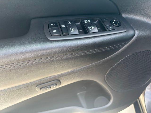 used 2021 Jeep Grand Cherokee car, priced at $18,495