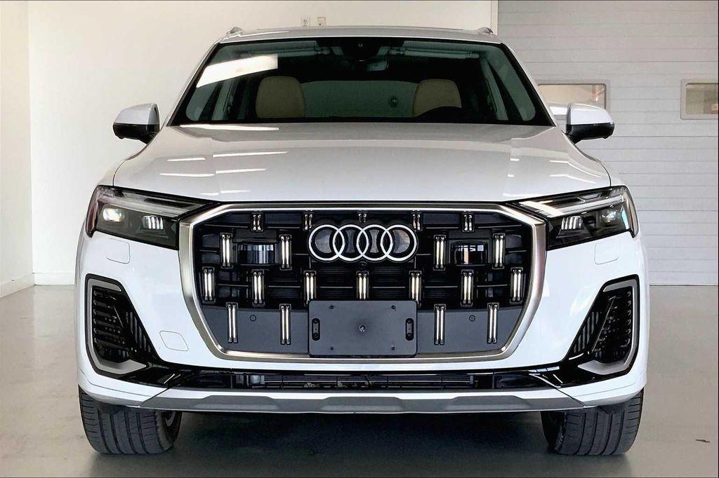used 2025 Audi Q7 car, priced at $60,960