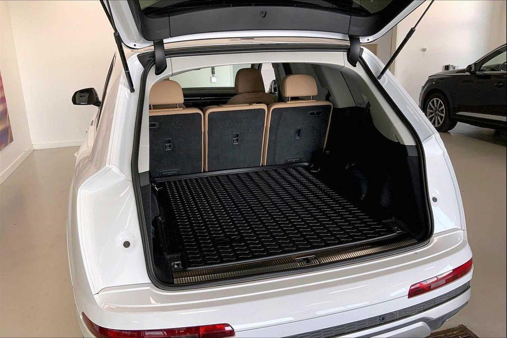 used 2025 Audi Q7 car, priced at $60,960