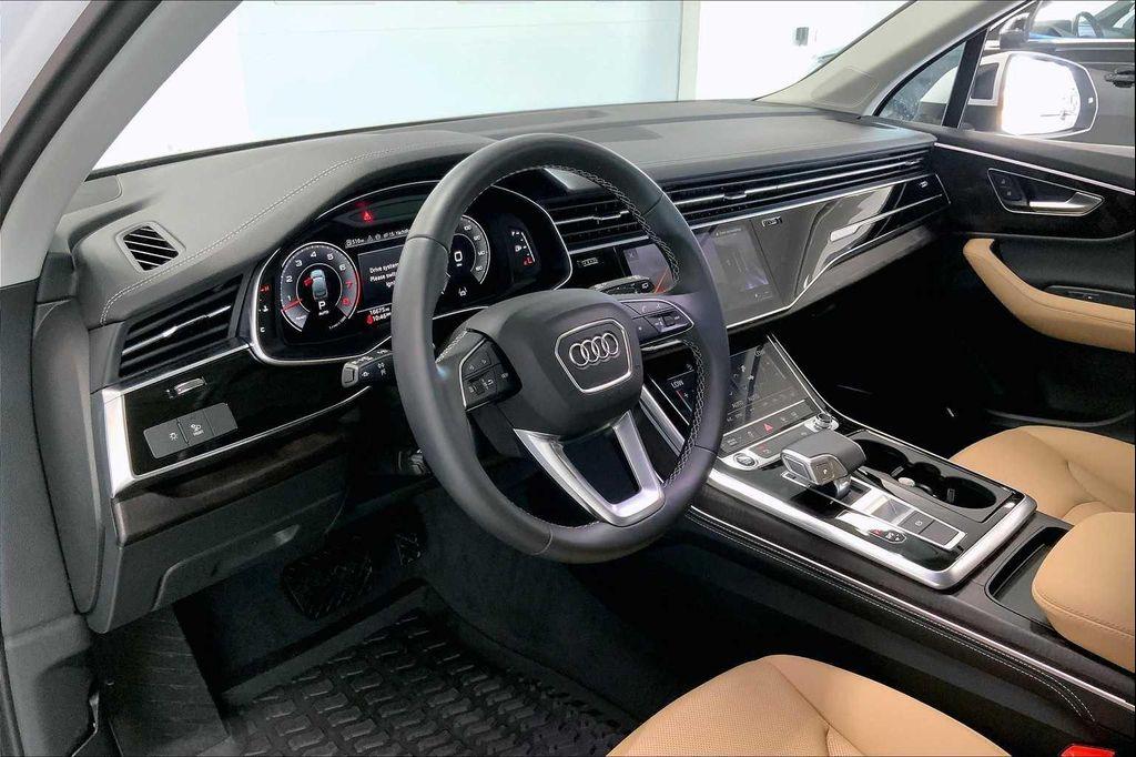 used 2025 Audi Q7 car, priced at $60,960