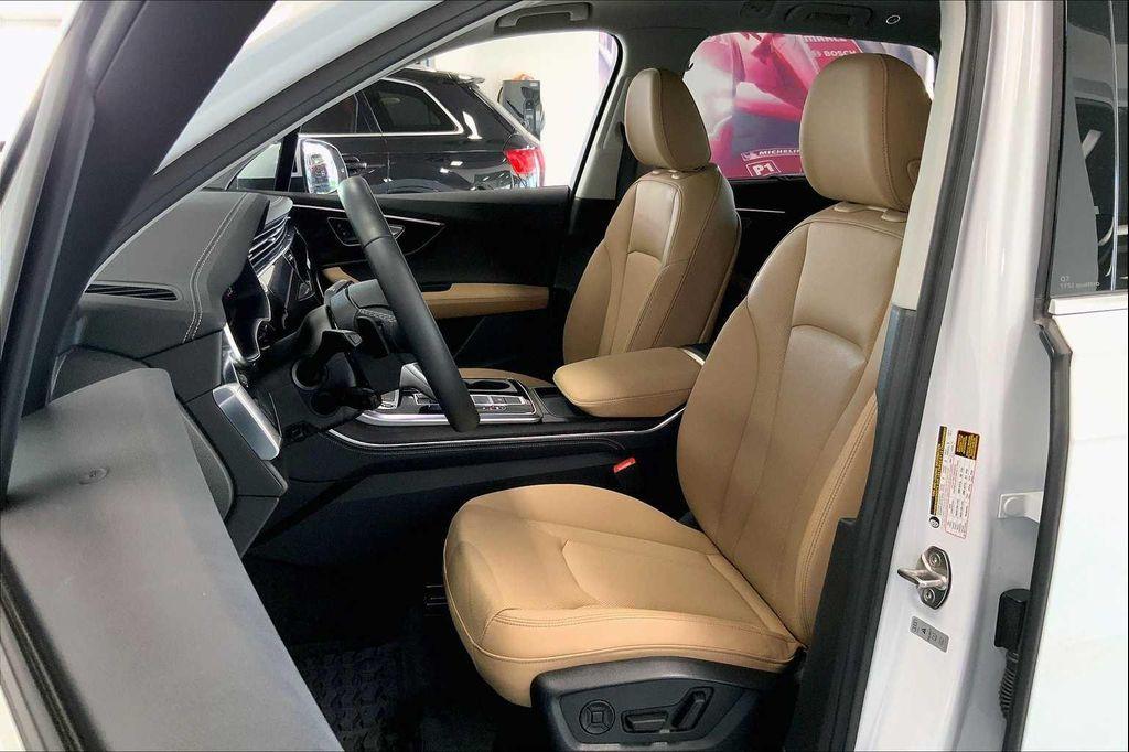 used 2025 Audi Q7 car, priced at $60,960
