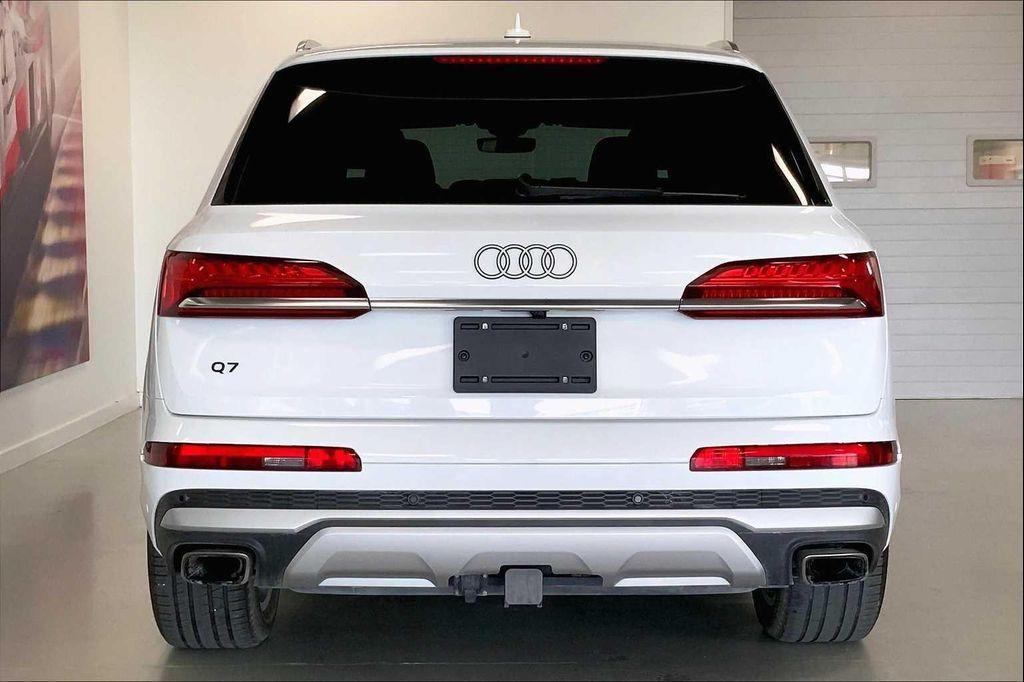 used 2025 Audi Q7 car, priced at $60,960