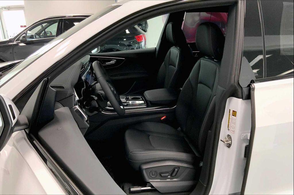 new 2025 Audi Q8 car, priced at $82,215
