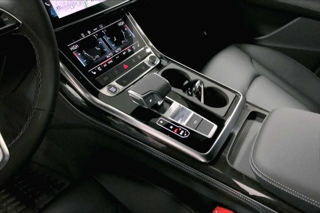 new 2025 Audi Q7 car, priced at $73,970