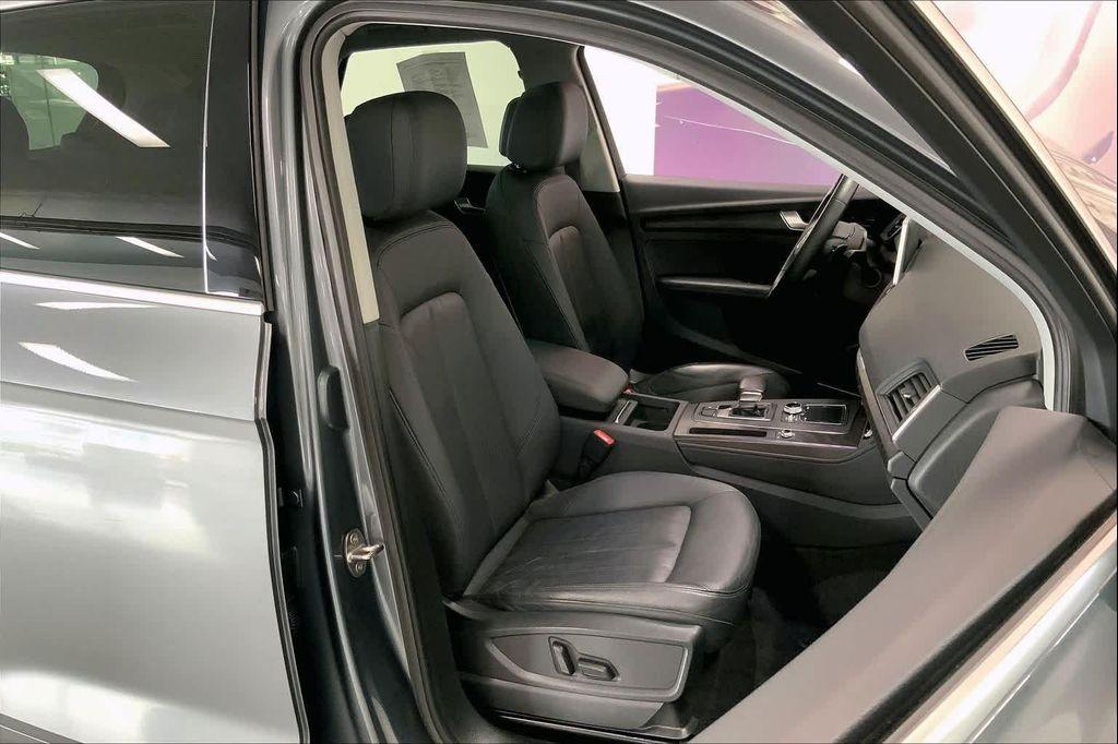 used 2020 Audi Q5 car, priced at $23,550