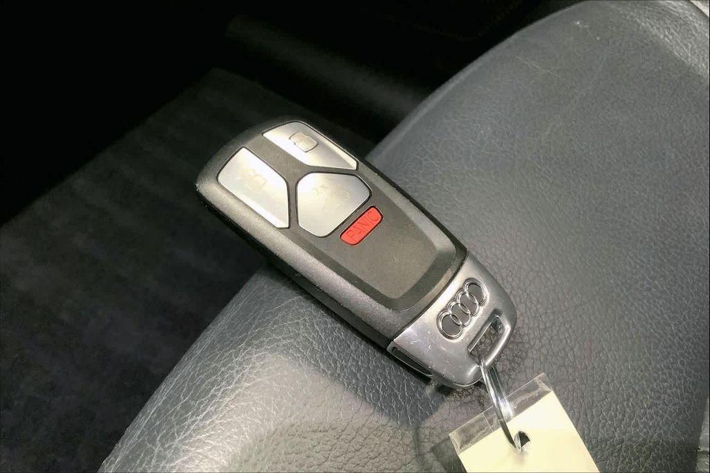 used 2020 Audi Q5 car, priced at $23,550