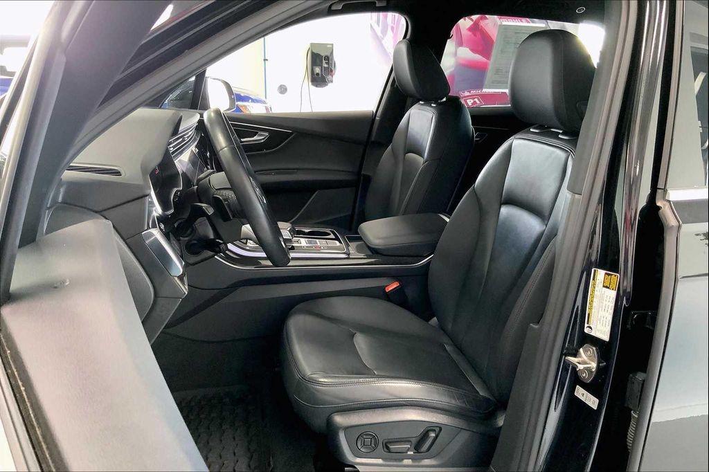 used 2022 Audi Q7 car, priced at $37,490