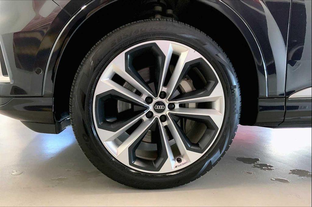 used 2022 Audi Q7 car, priced at $37,490