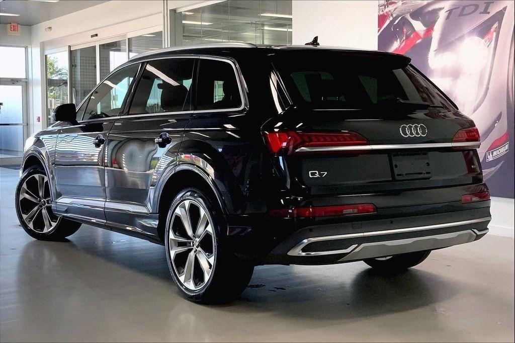 used 2022 Audi Q7 car, priced at $37,490
