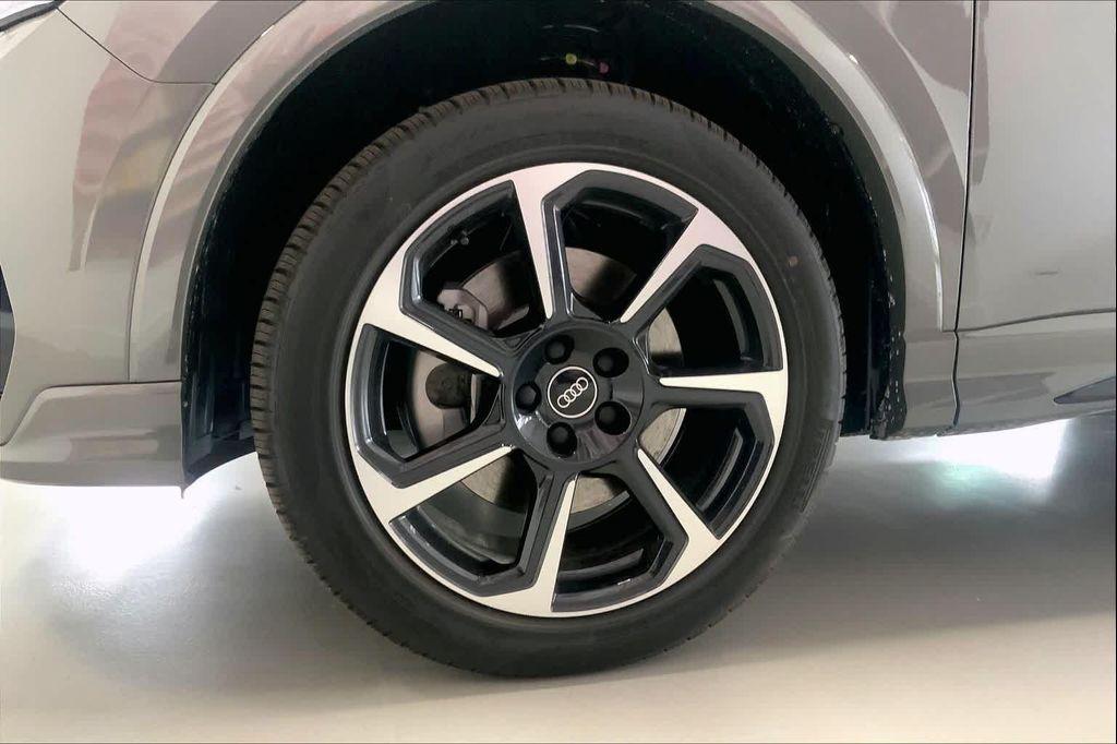 new 2025 Audi Q3 car, priced at $45,326