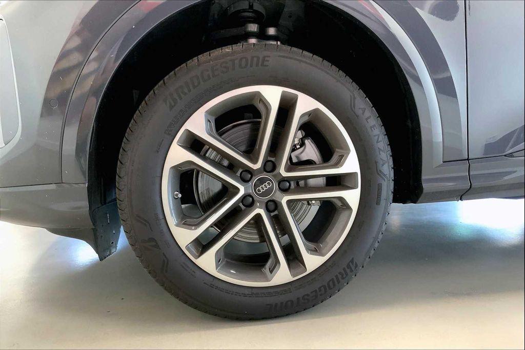 new 2025 Audi Q5 car, priced at $52,450