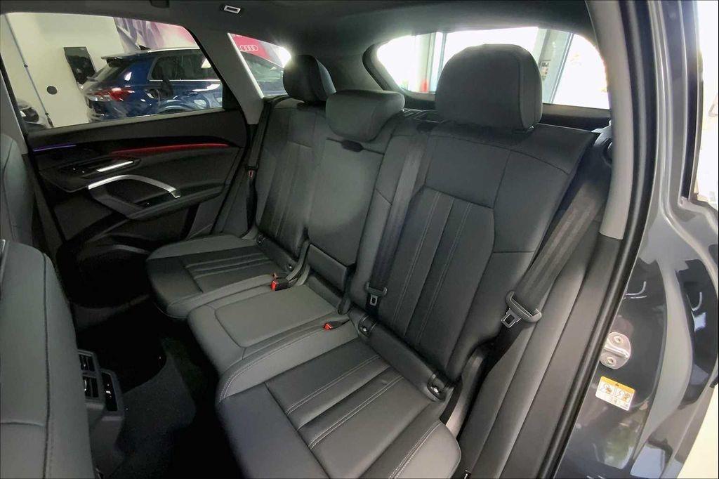 new 2025 Audi Q5 car, priced at $52,450