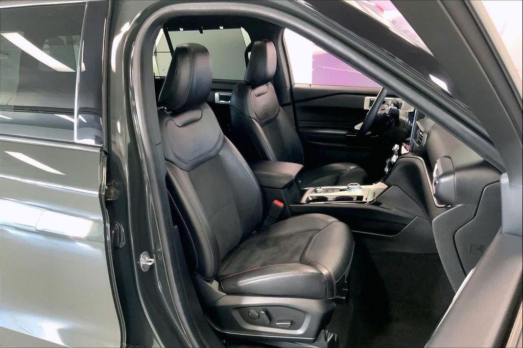 used 2022 Ford Explorer car, priced at $37,980