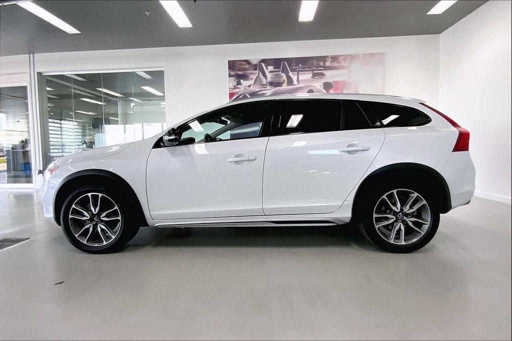 used 2018 Volvo V60 Cross Country car, priced at $15,250