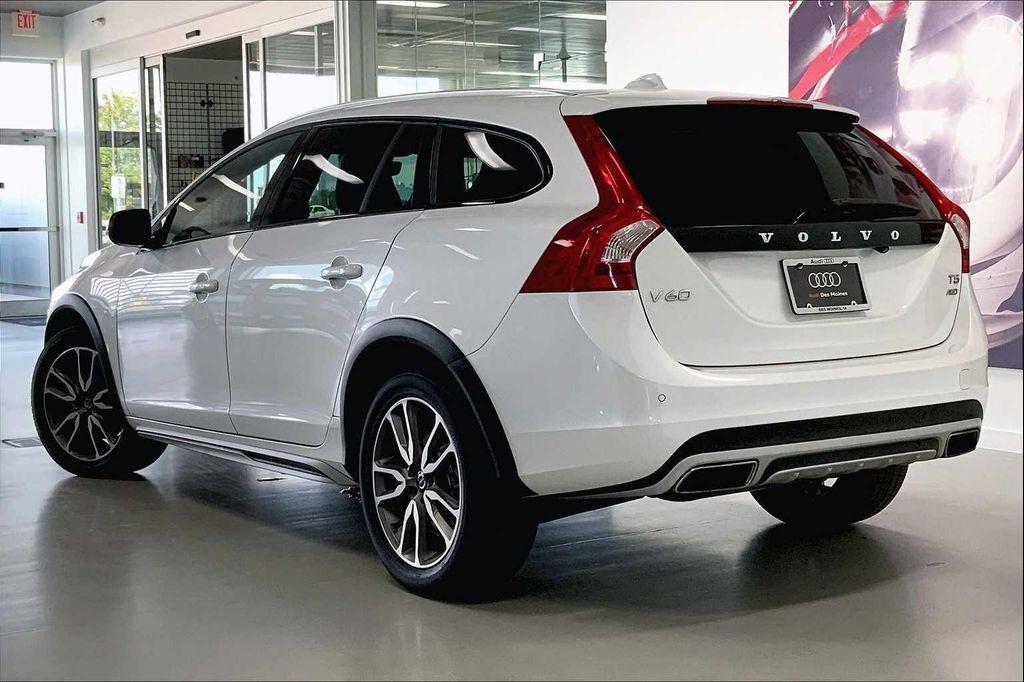 used 2018 Volvo V60 Cross Country car, priced at $15,250
