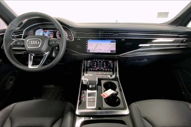 new 2025 Audi Q7 car, priced at $75,930