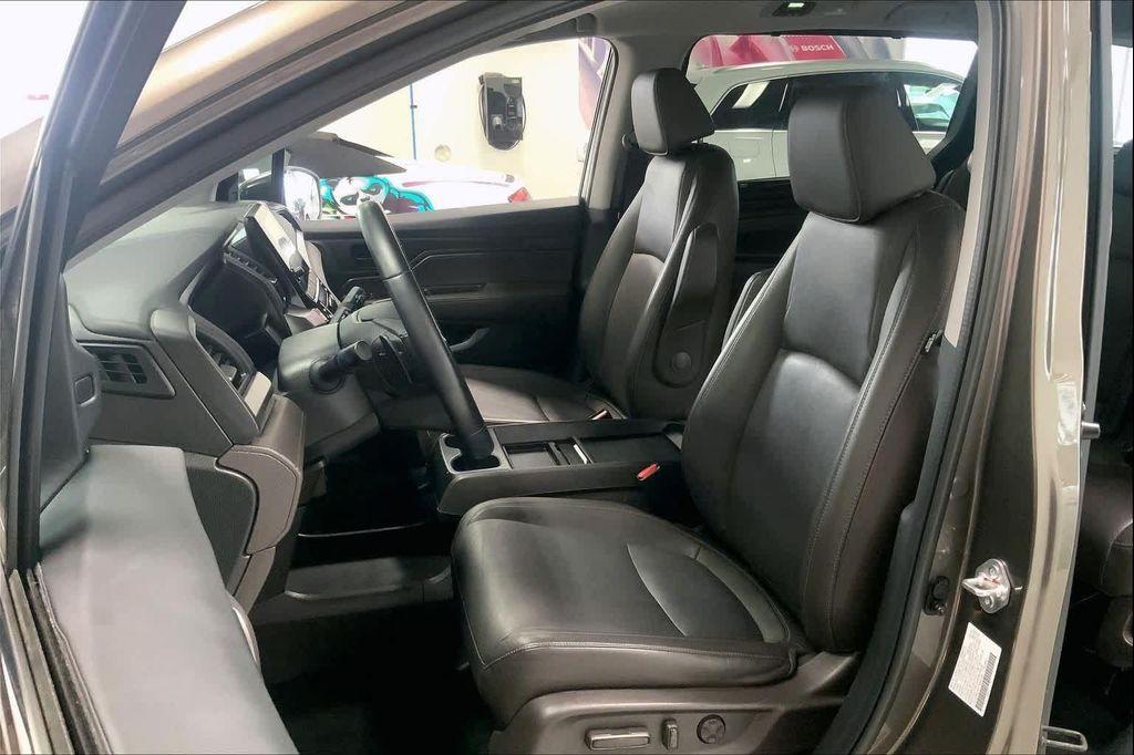 used 2022 Honda Odyssey car, priced at $34,840