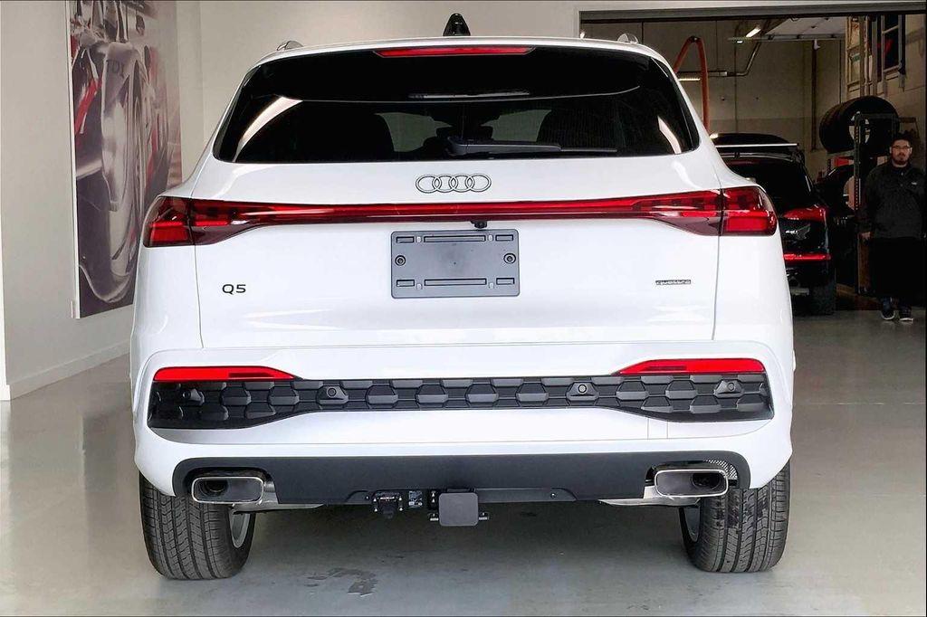 new 2025 Audi Q5 car, priced at $60,092