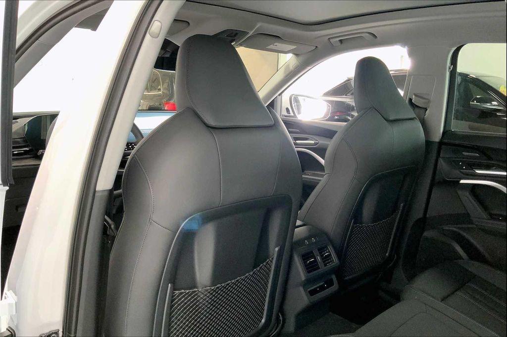 new 2025 Audi Q5 car, priced at $60,092