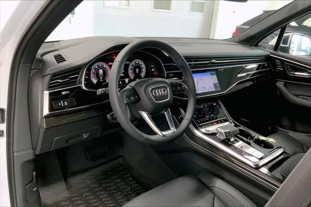 new 2025 Audi Q7 car, priced at $81,800