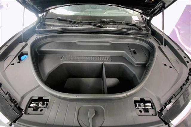 new 2025 Audi Q6 e-tron car, priced at $70,540