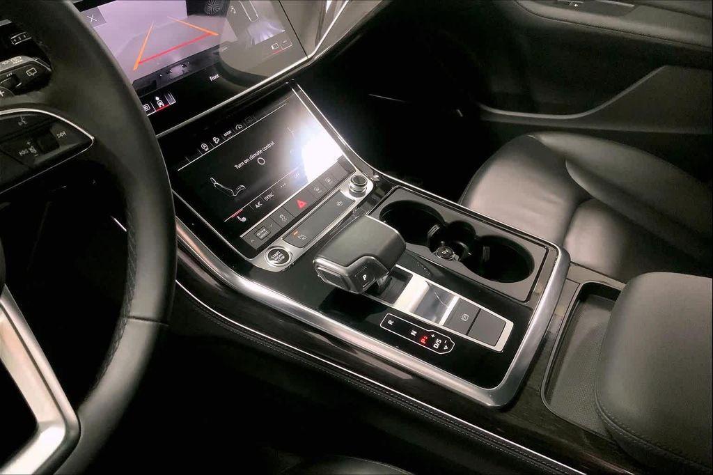 used 2024 Audi Q7 car, priced at $44,990