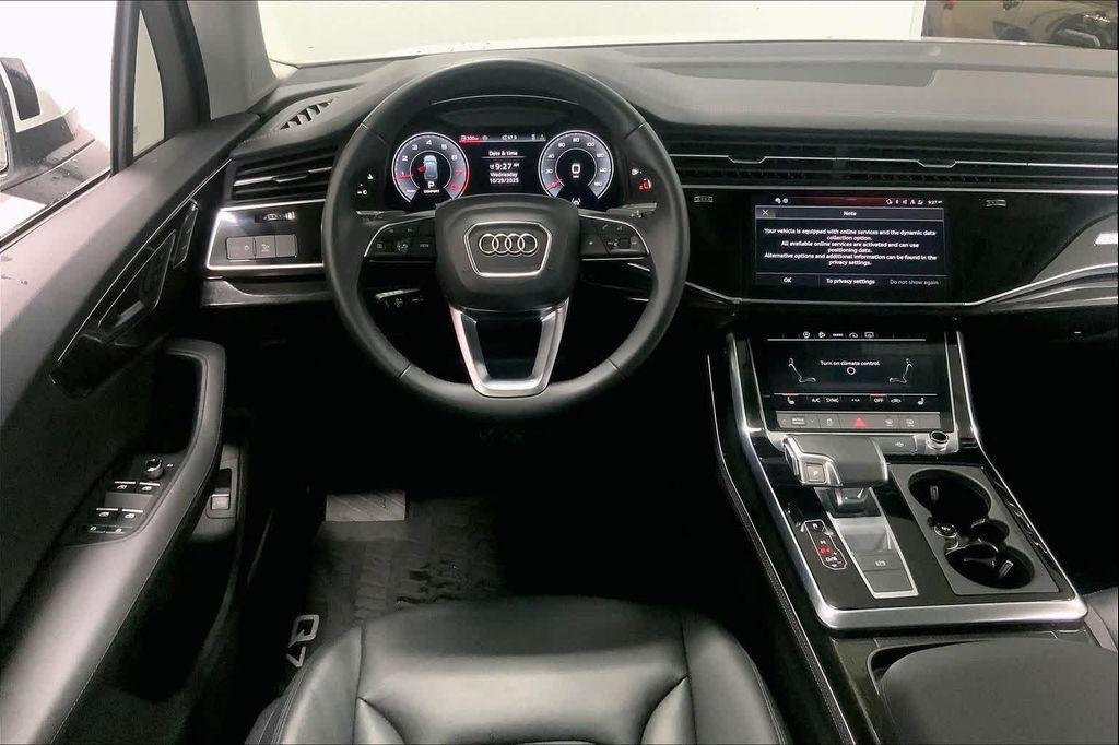used 2024 Audi Q7 car, priced at $44,990