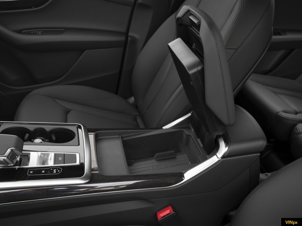 used 2024 Audi Q7 car, priced at $45,690