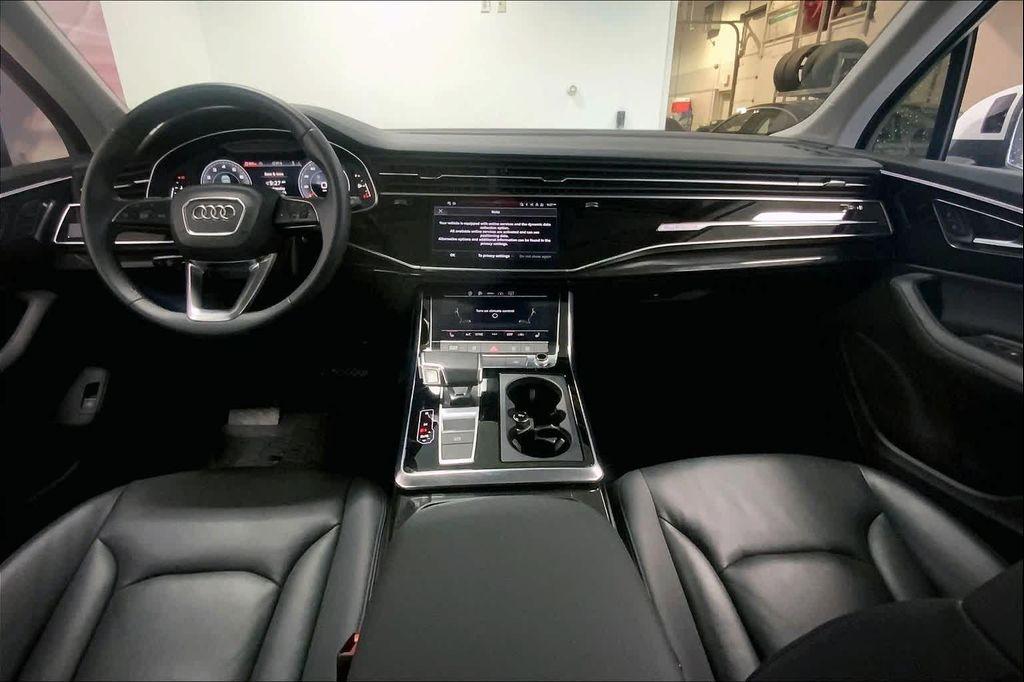 used 2024 Audi Q7 car, priced at $44,990