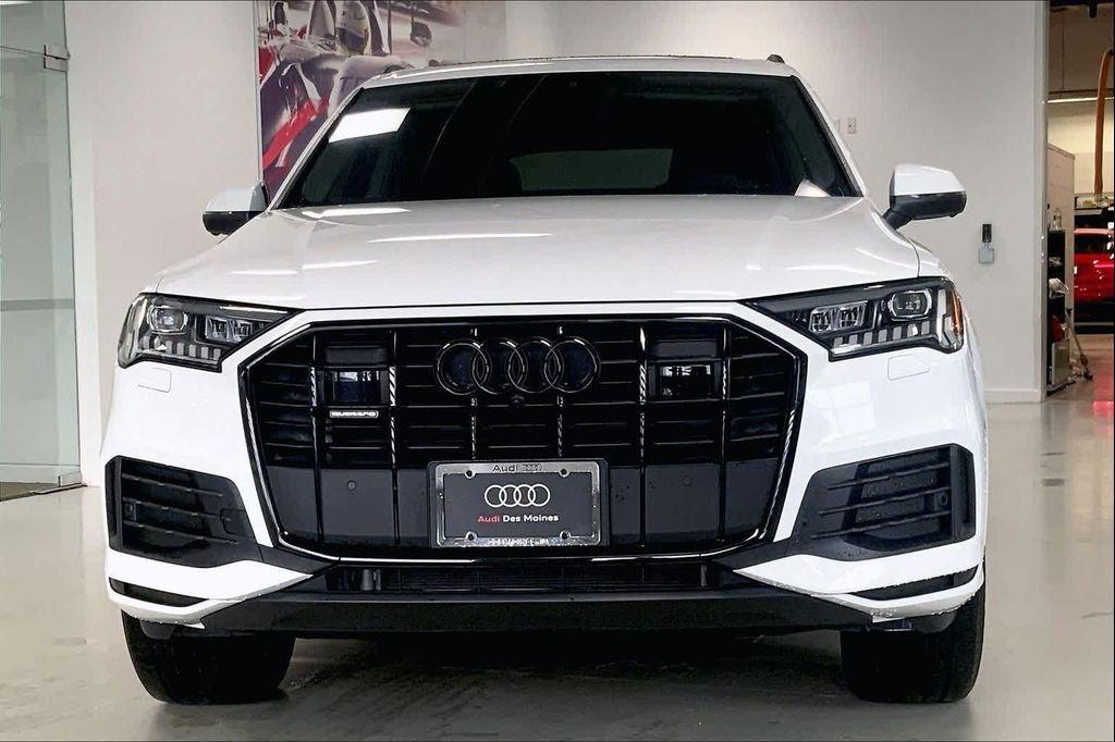 used 2024 Audi Q7 car, priced at $44,990