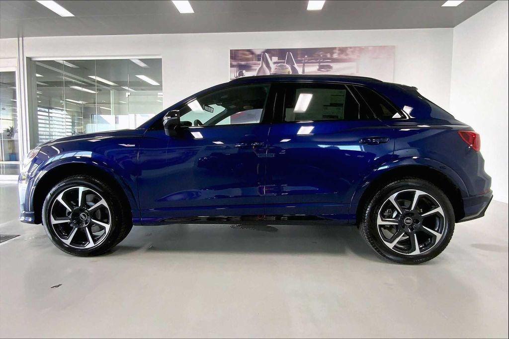 new 2025 Audi Q3 car, priced at $45,364