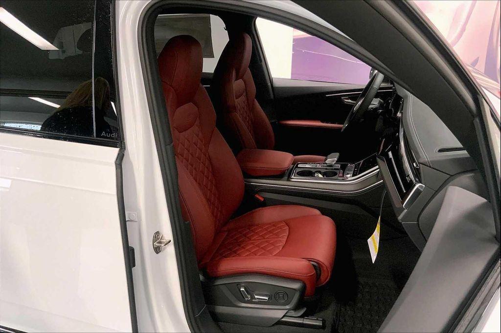 new 2026 Audi SQ7 car, priced at $108,405