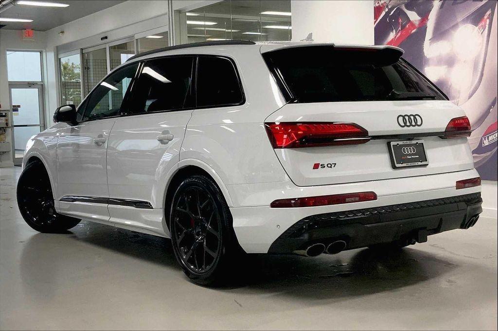 new 2026 Audi SQ7 car, priced at $108,405