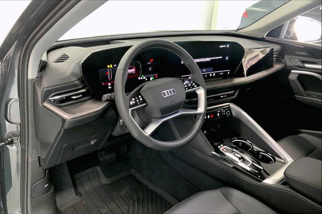 new 2025 Audi Q5 car, priced at $60,092