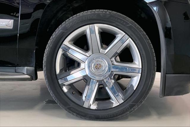 used 2015 Cadillac Escalade ESV car, priced at $20,980