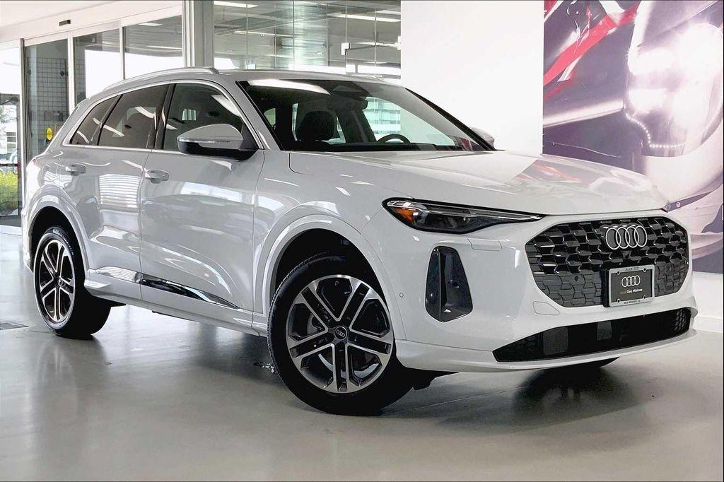 new 2025 Audi Q5 car, priced at $54,140