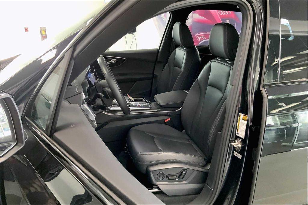 used 2025 Audi Q7 car, priced at $57,990
