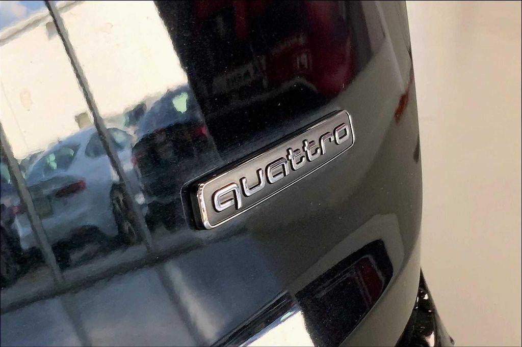 used 2025 Audi Q7 car, priced at $57,990