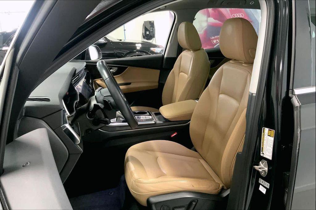 used 2022 Audi Q7 car, priced at $39,990