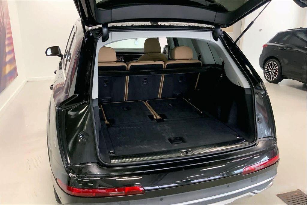 used 2022 Audi Q7 car, priced at $39,990