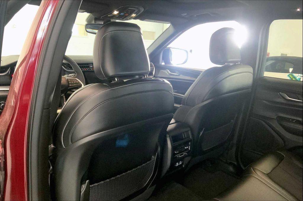 used 2023 Jeep Grand Cherokee car, priced at $33,570