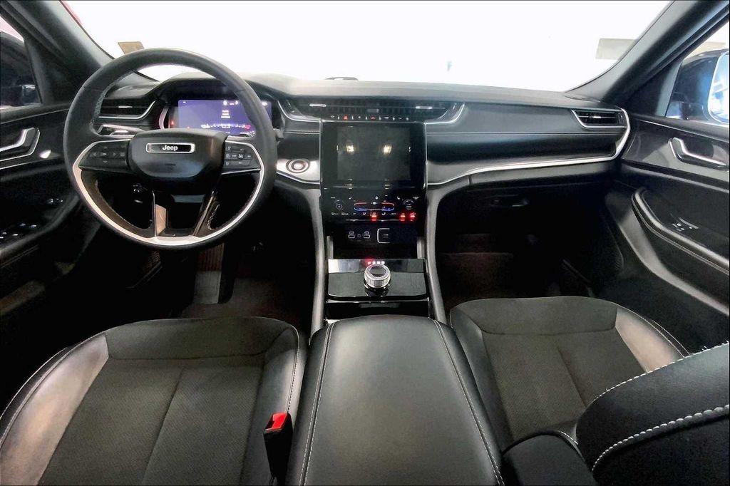 used 2023 Jeep Grand Cherokee car, priced at $33,570