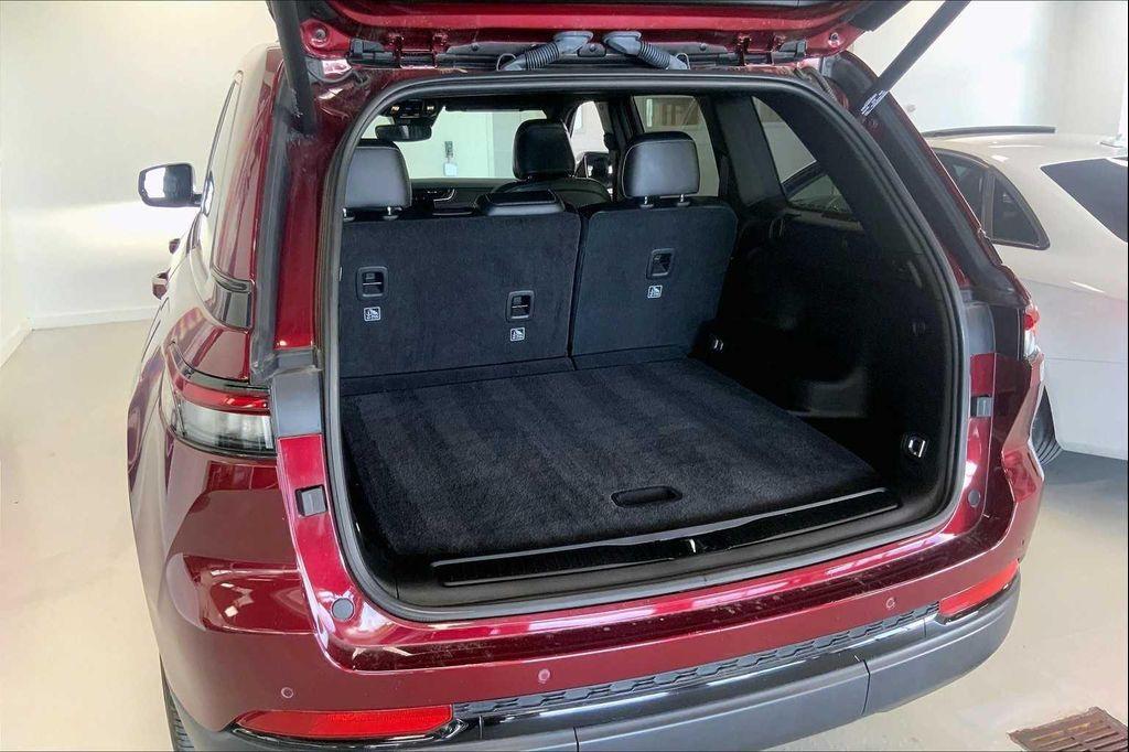 used 2023 Jeep Grand Cherokee car, priced at $33,570