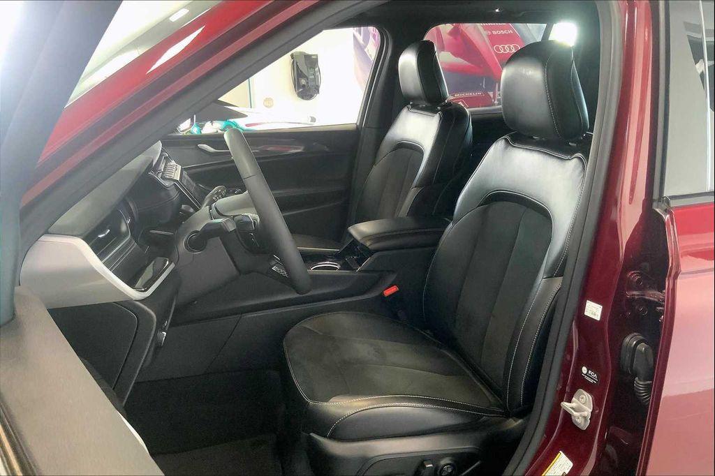 used 2023 Jeep Grand Cherokee car, priced at $33,570